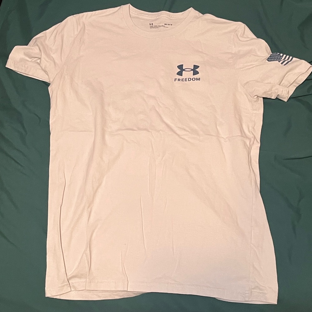 2 Under Armor Short sleeve